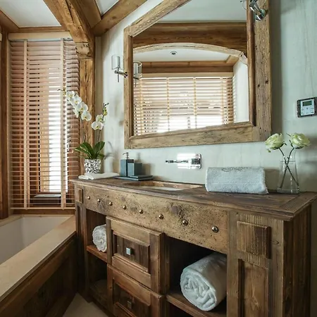 Mountain Chalet - Luxurious Chalet